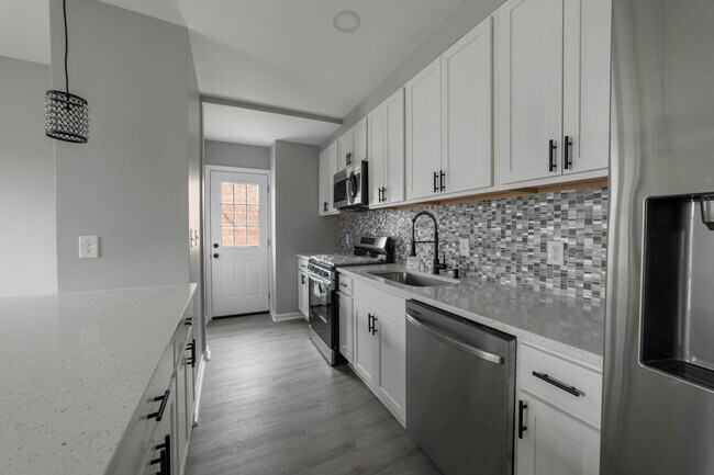 Building Photo - 2600 Garrett Ave