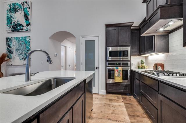 Building Photo - 8809 Conroe Dr