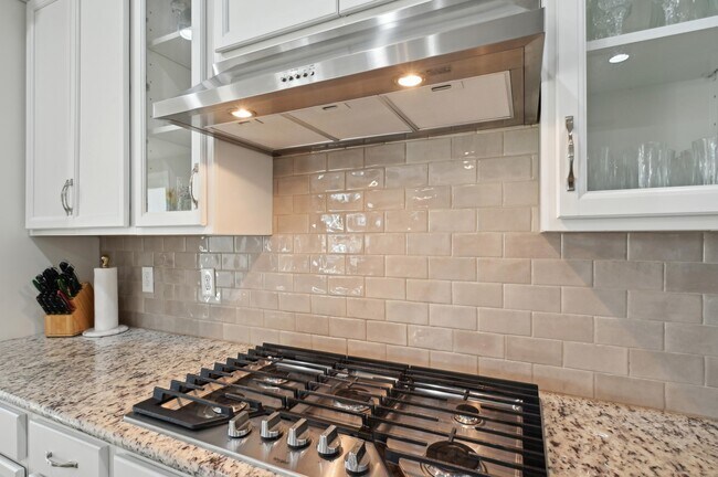 Building Photo - 57 Sunset Ridge Ct