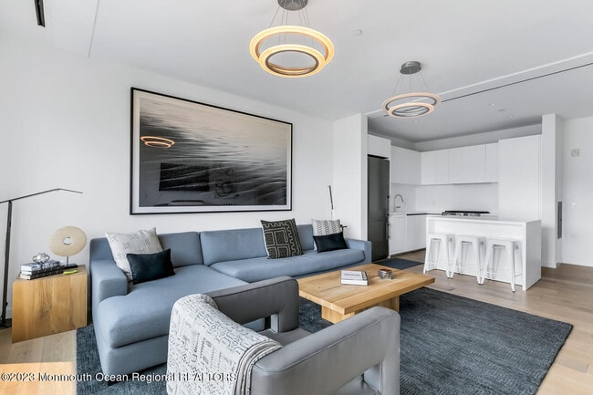 Building Photo - 601 Heck St