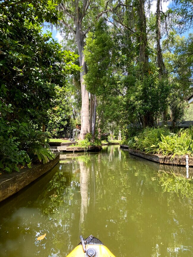 Kayaking at Riverbend Park Jupiter 39min - 6520 N Ocean Blvd