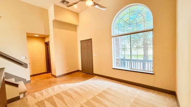 Building Photo - Beautiful 3BD/2.5BA, Multi-Level Townhome in the Shadowhawk Community in Danville- Available NOW!