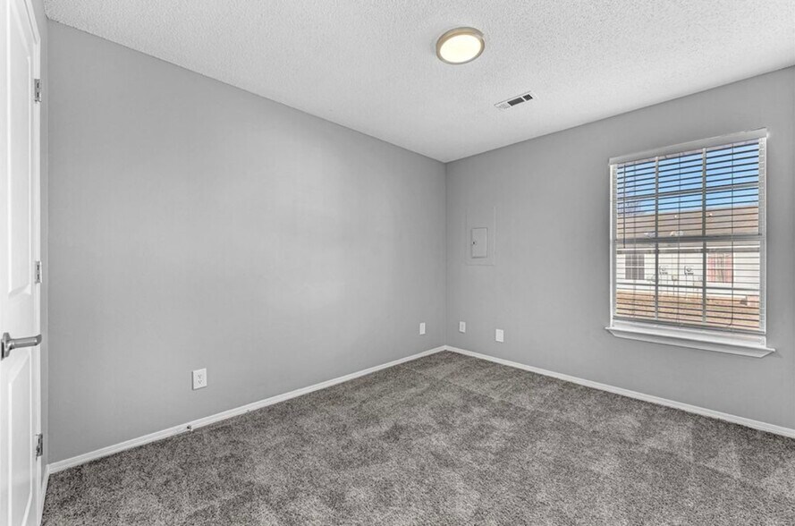 Building Photo - 4518 W Franciscan Trl