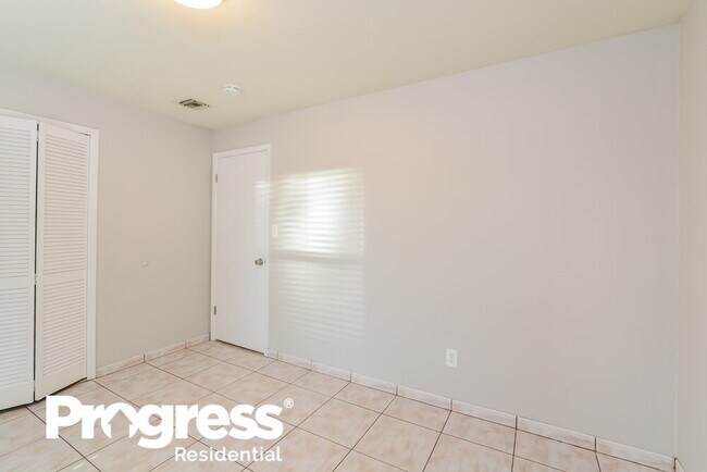 Building Photo - 8302 Tuckahoe Ct