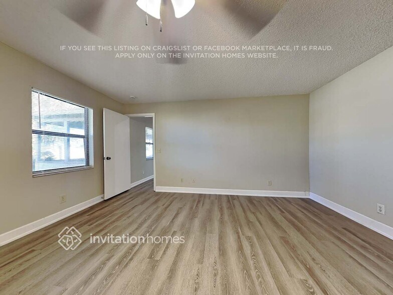 Building Photo - 2301 Beechwood Ct