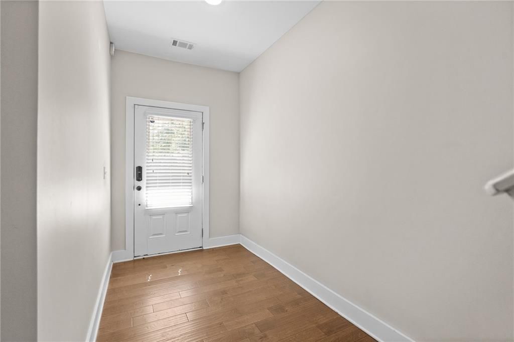 Building Photo - 2180 Colvin Ct NW