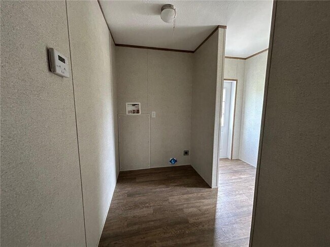 Building Photo - 9310 Scott Dairy Loop Rd S