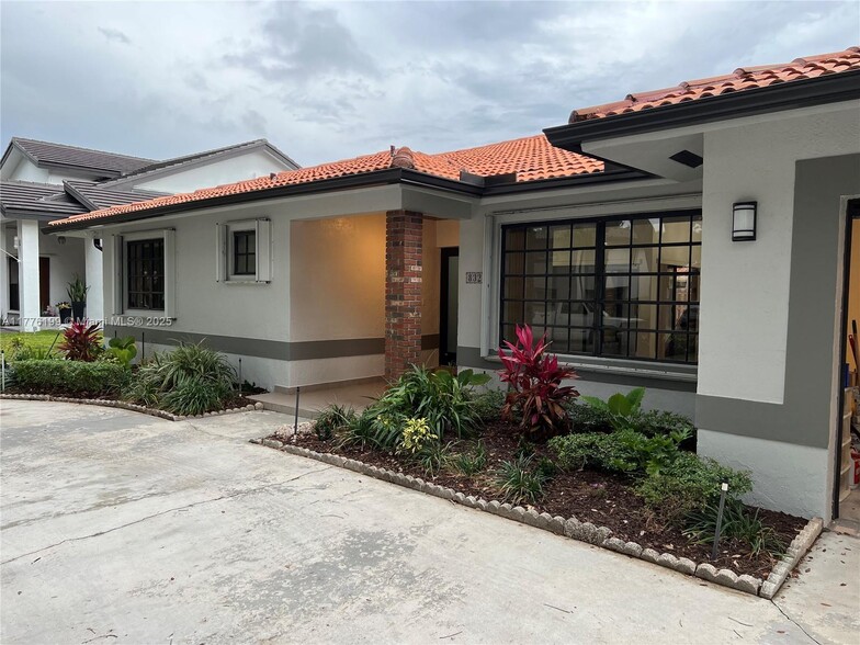 Primary Photo - 8321 NW 167th Ter