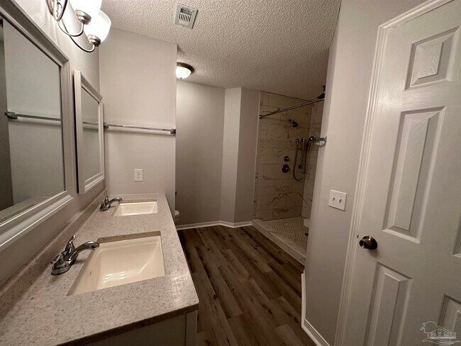 Building Photo - 280 Bobwhite Dr