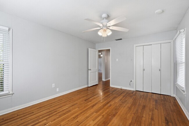 Building Photo - 3412 Brady Ave