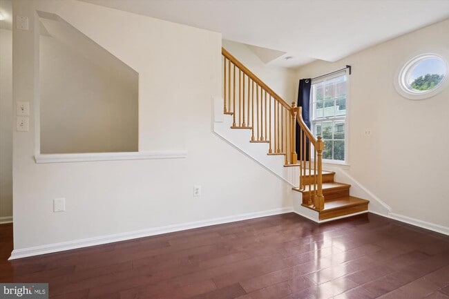 Building Photo - 101 N West St