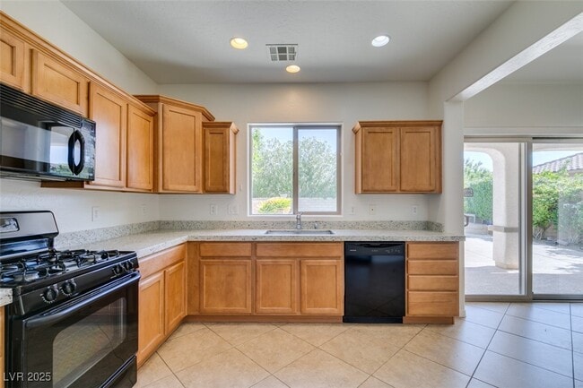 Building Photo - 11933 Orense Dr