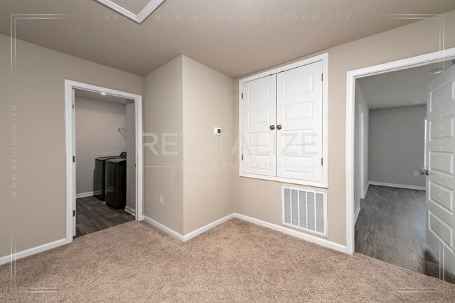 Building Photo - Stunning 2-Story House in Spanish Fort!