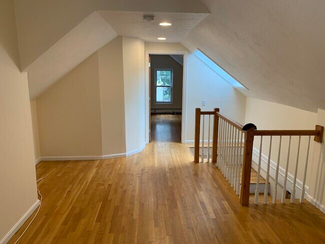 Building Photo - 264 Foster St