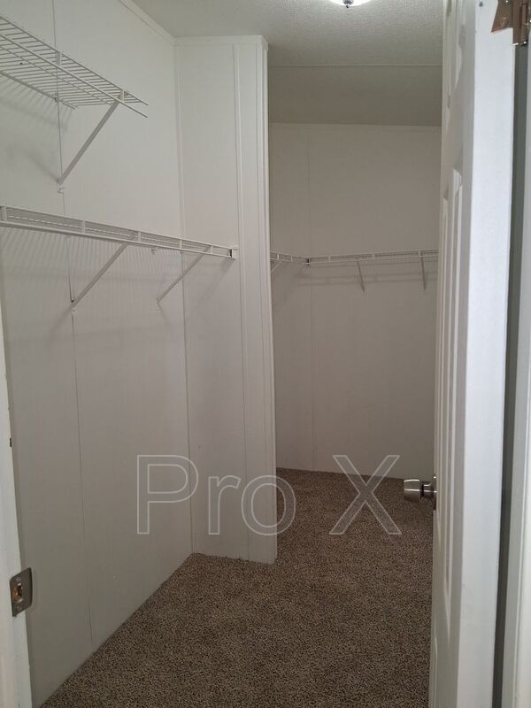 Building Photo - 910 Sands Rd