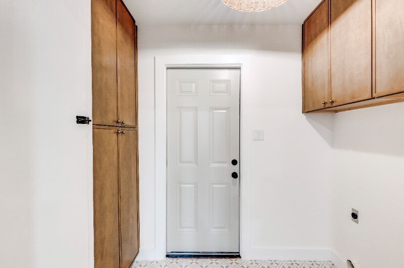 Building Photo - 4827 Gerona Dr