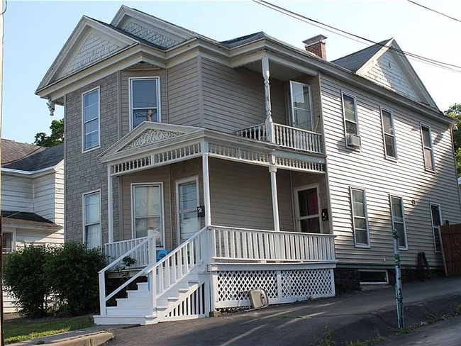 Building Photo - 222 Caroline Ave