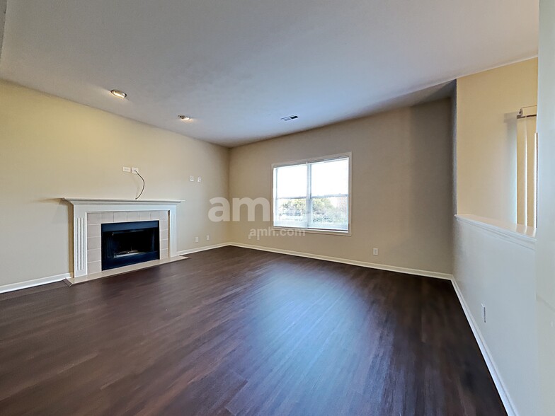 Building Photo - 13041 Rawlings Ct