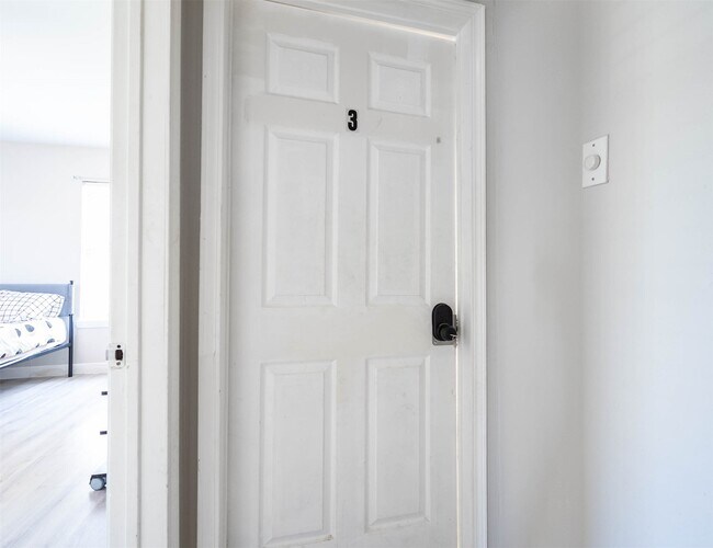 Building Photo - 3910 Luca St