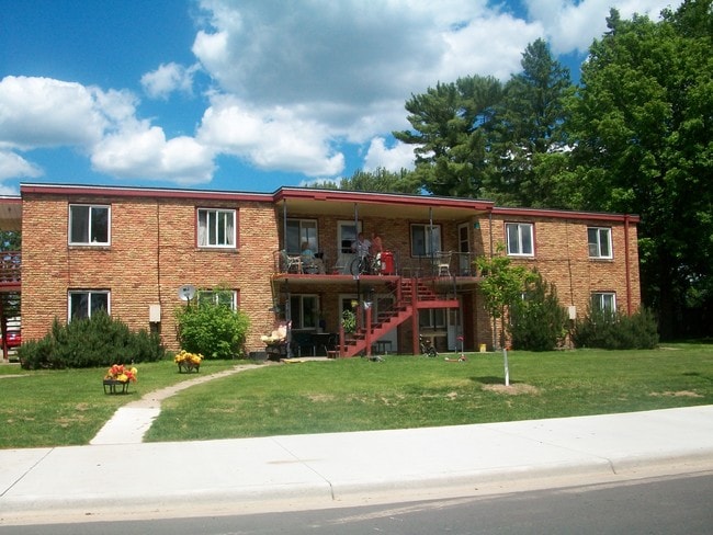 Primary Photo - 525 Canal St