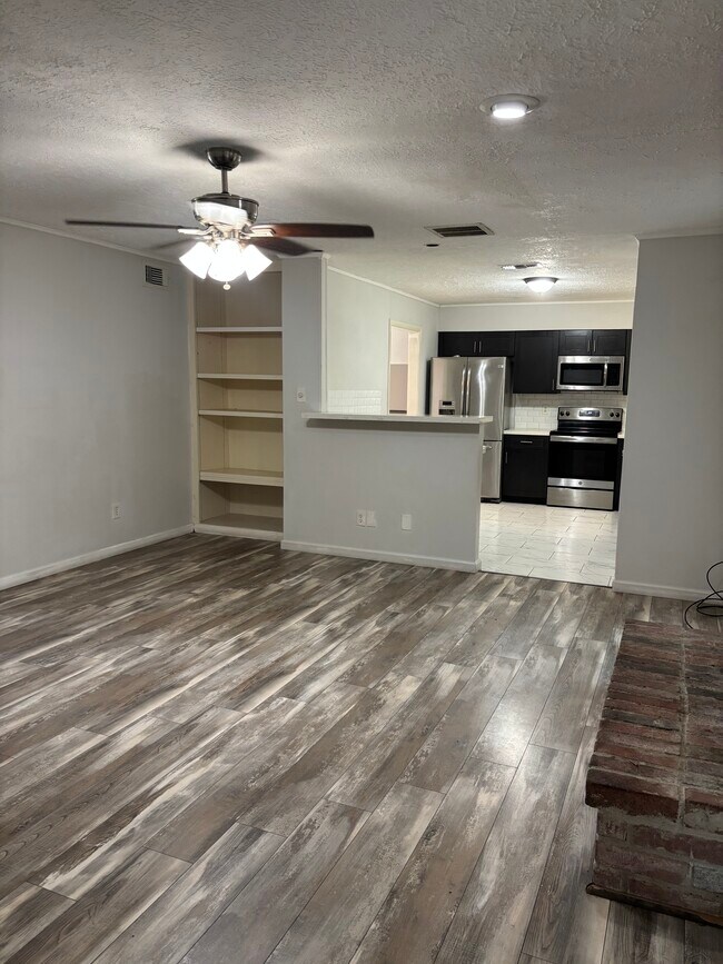 Building Photo - 10227 Autumn Meadow Ln