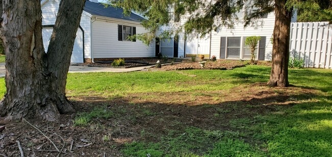 Building Photo - 7402 Brigmore Dr