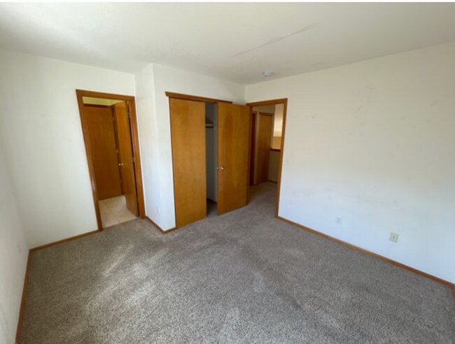 Building Photo - 10449 Hollyhock Court