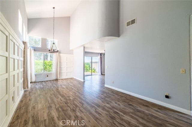 Building Photo - 15689 Ladera Vista Dr