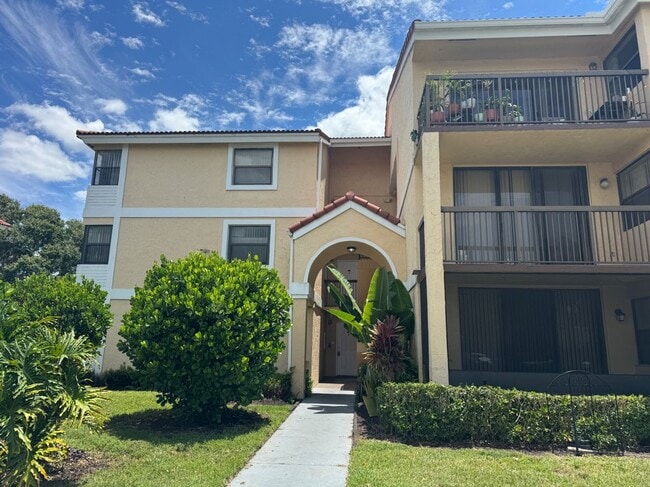 Building Photo - 5661 Riverside Dr