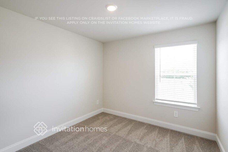 Building Photo - 129 Maybrook Dr