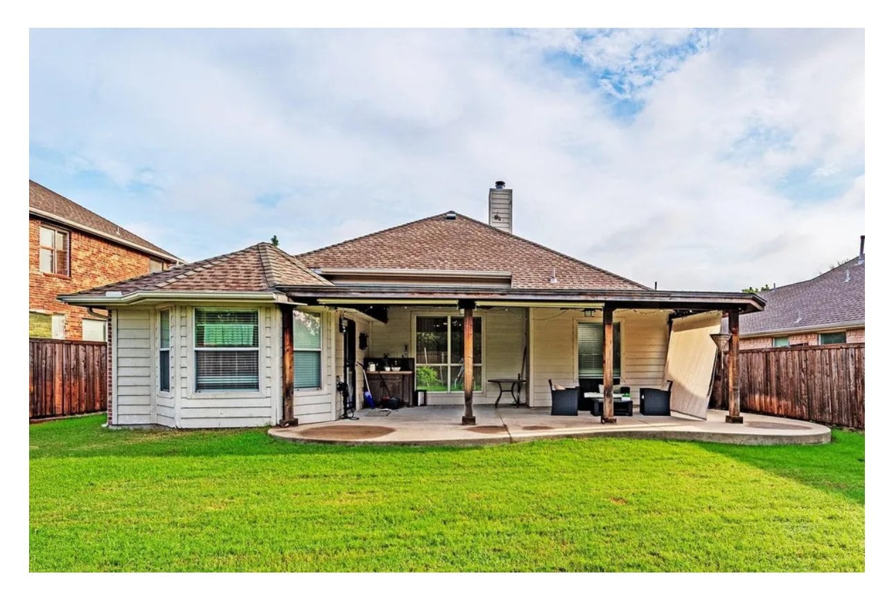 Building Photo - 8309 Green Ash Dr