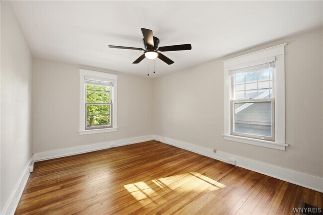 Building Photo - 259 California Dr
