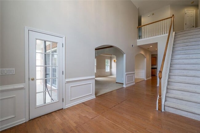 Building Photo - 174 Ennisbrook Dr SE