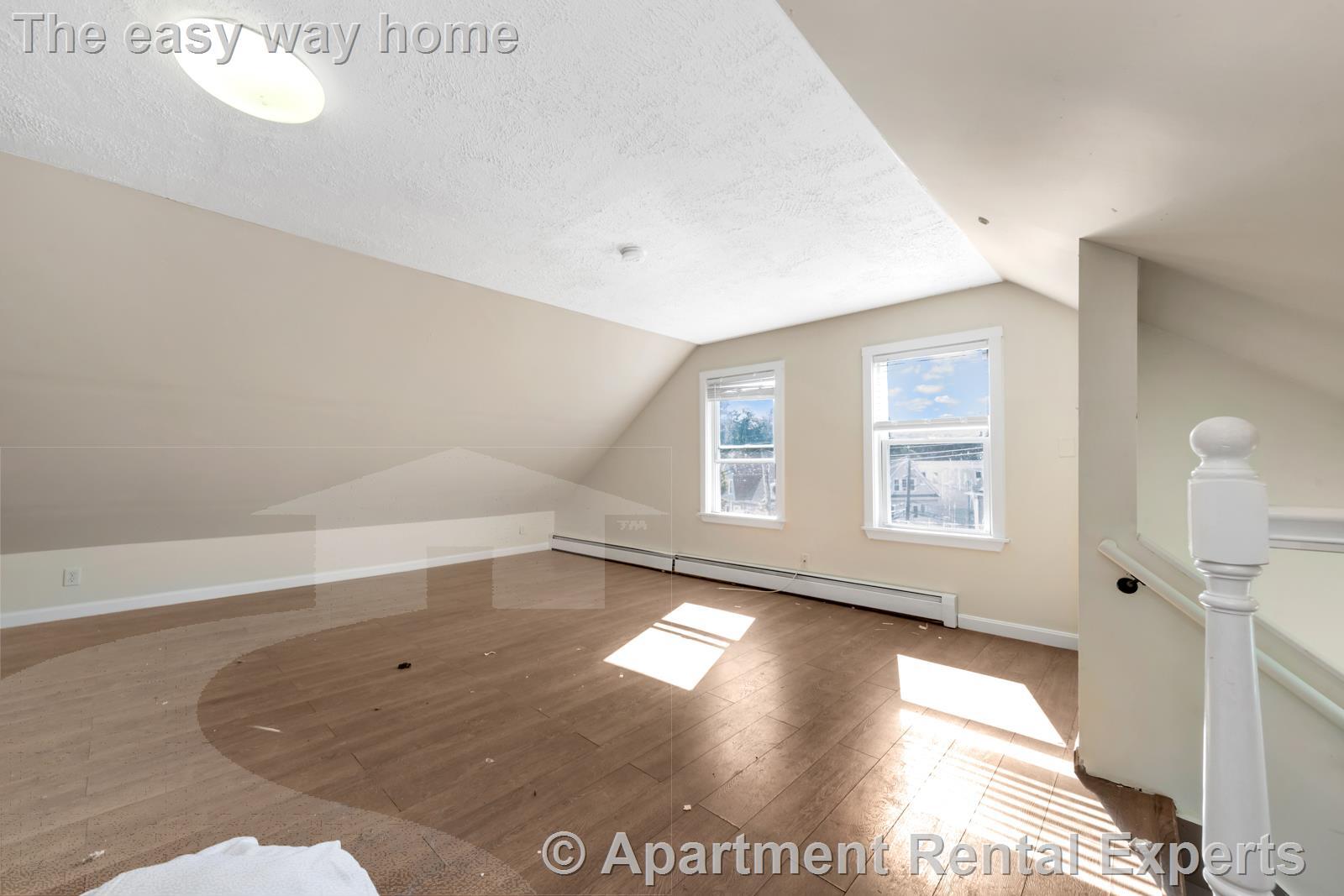 Building Photo - 31 Champney St