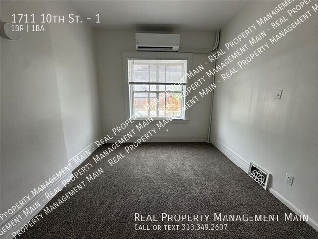 Building Photo - 1711 10th St
