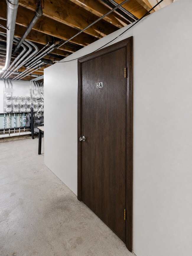 Building Photo - 224 E Rimini Ct