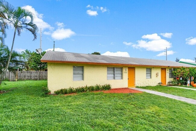 Building Photo - 4787 Gulfstream Rd