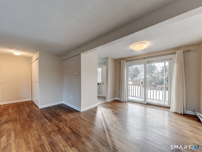 Building Photo - 275 Pierremount Ave