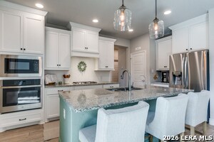 Building Photo - 1022 Cadogan Squire