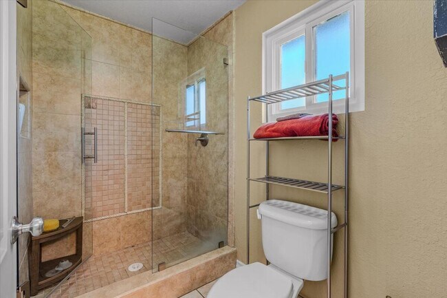 Building Photo - 53705 Avenida Diaz