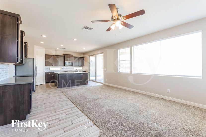 Building Photo - 11458 S 176th Dr