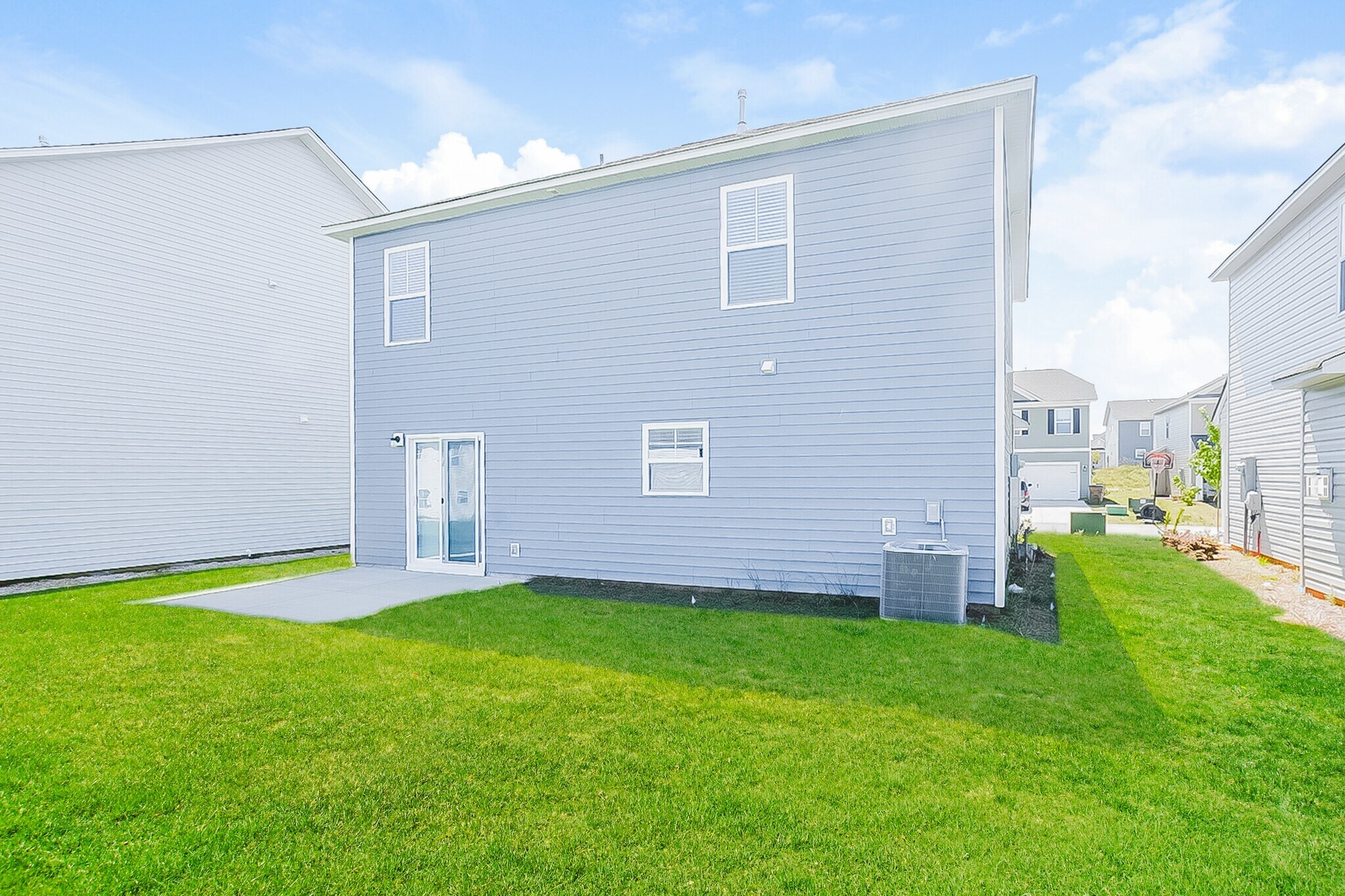 Building Photo - 4065 Thimbleberry Dr