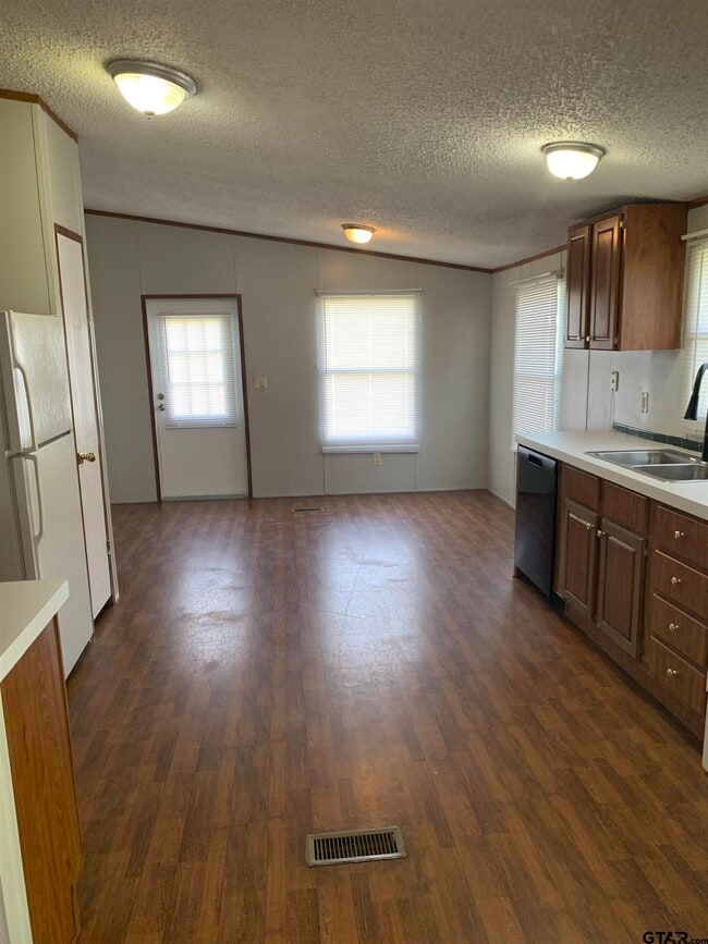 Building Photo - 12859 FM 2710
