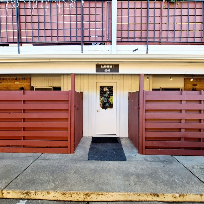 Building Photo - Spacious 2-Bedroom, 2-Bath Condo near SMU ...