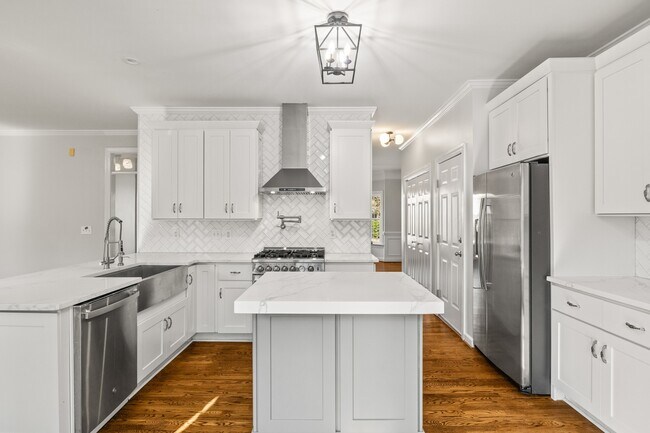 Building Photo - 309 Caraway Ln