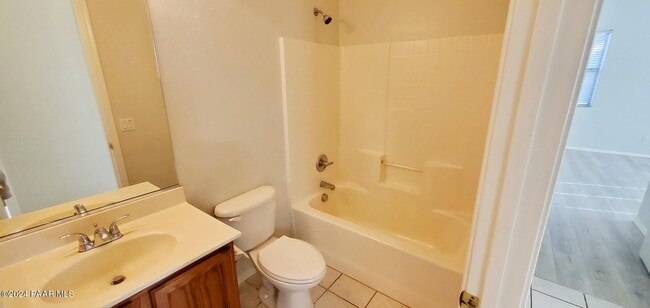Building Photo - 5236 N Celestine Ct