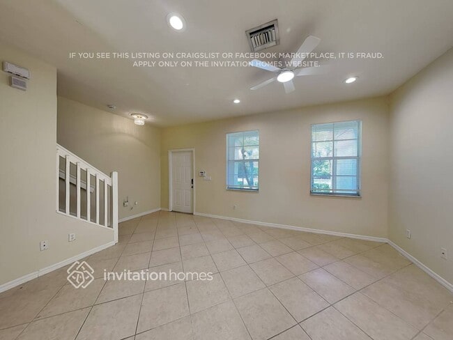 Building Photo - 187 E Thatch Palm Cir