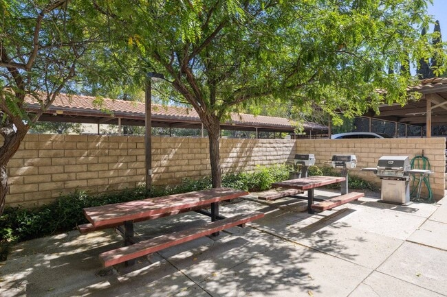 Building Photo - 1850 Williams St