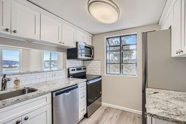 Primary Photo - Beautiful 2 BR