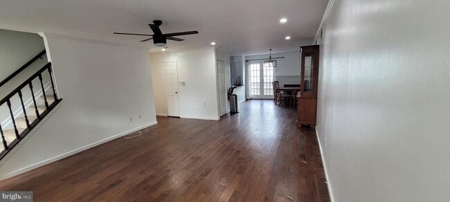 Building Photo - 262 Liberty Dr